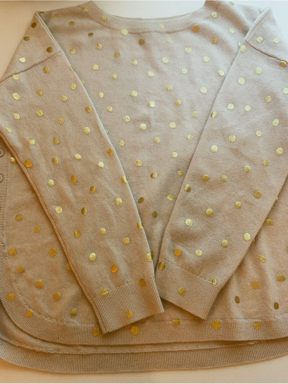 100% Cashmere Garnet Hill Cream Puff & Gold Dust Side Button Sweater M - Picture 2 of 10